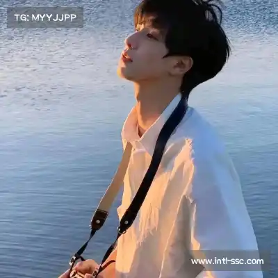 乐霏岩